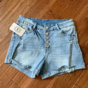 Button fly cuffed denim shorts